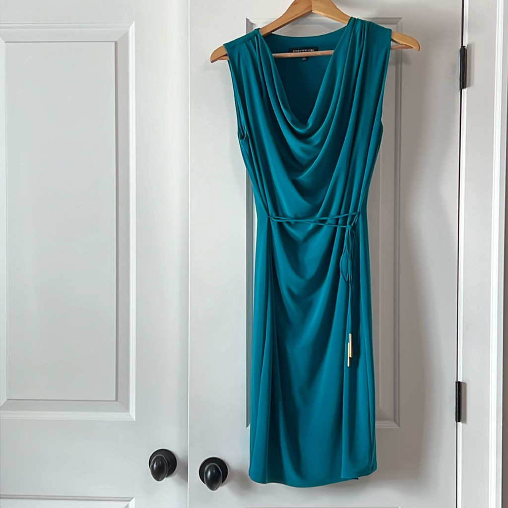 Green Cocktail Dress. Jones New York. Size 4.